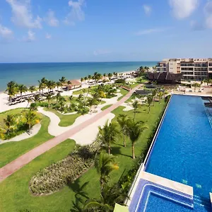 Semesteranläggning (resort) Royalton Riviera Cancun, An Autograph Collection & Casino (adults Only), Puerto Morelos